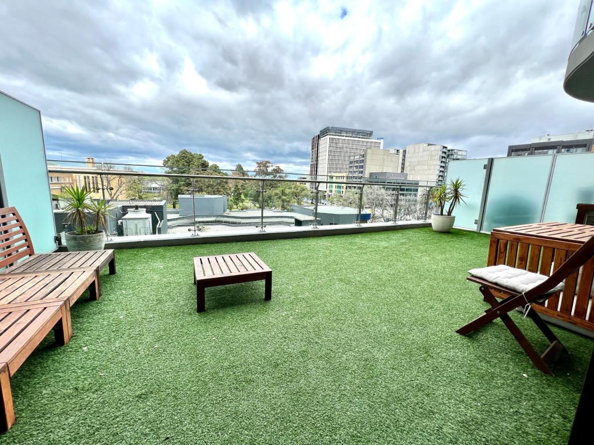 Readyset Apartments At Emerald Melbourne Bagian luar foto