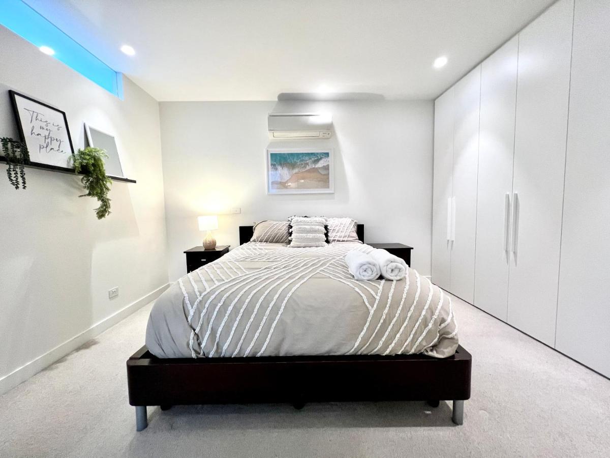 Readyset Apartments At Emerald Melbourne Bagian luar foto