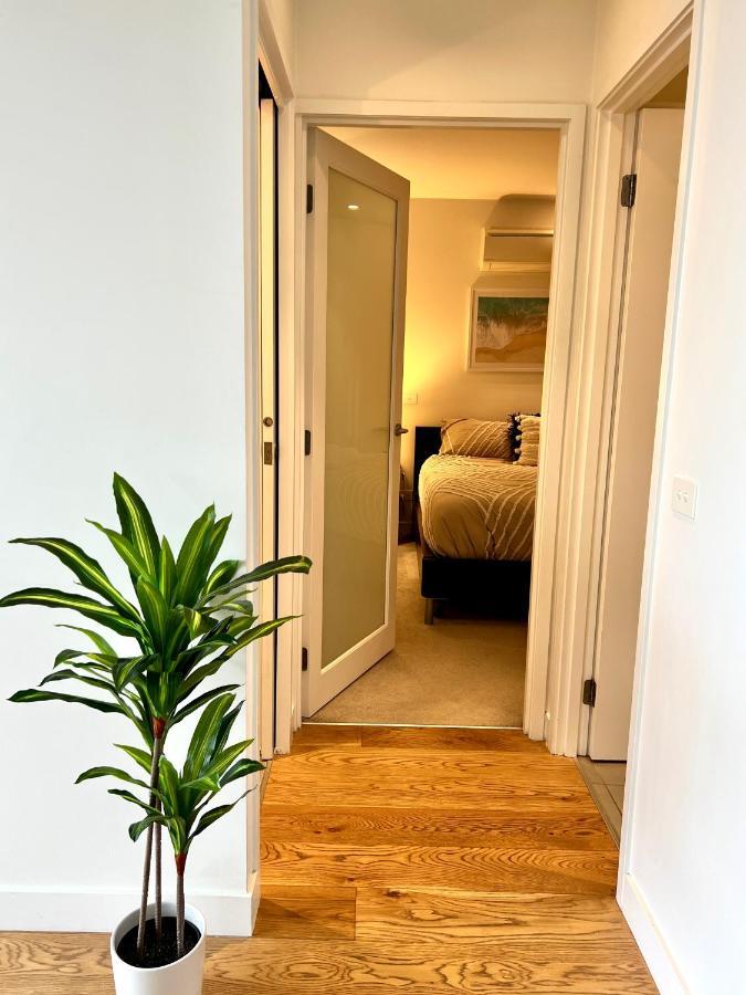 Readyset Apartments At Emerald Melbourne Bagian luar foto