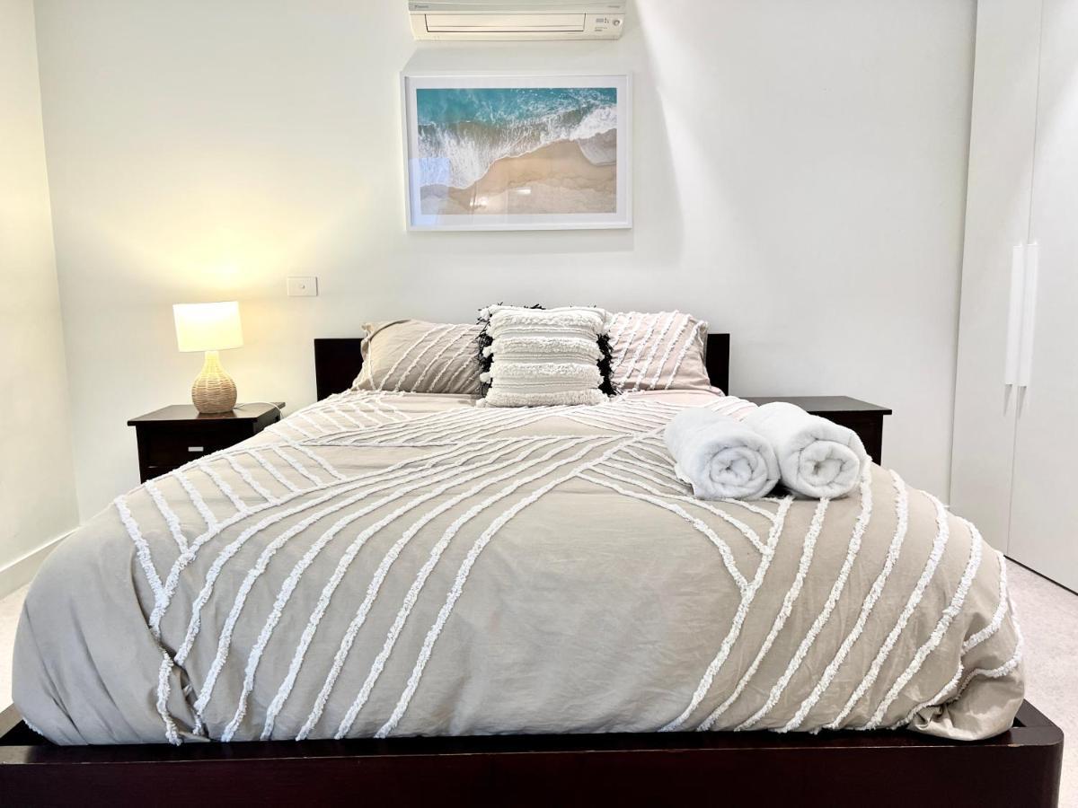 Readyset Apartments At Emerald Melbourne Bagian luar foto