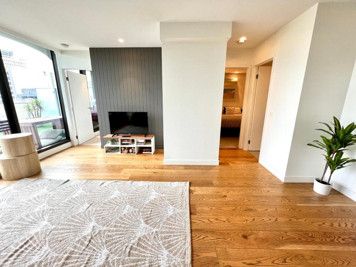 Readyset Apartments At Emerald Melbourne Bagian luar foto